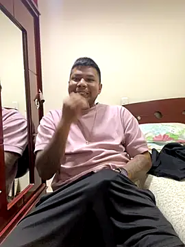 Saipadpuer30 live sex cam