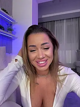 KirstieVegas live sex cam