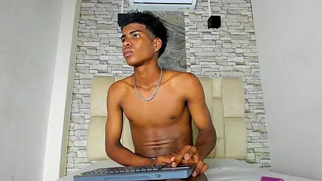 XAVI_LEE live sex cam