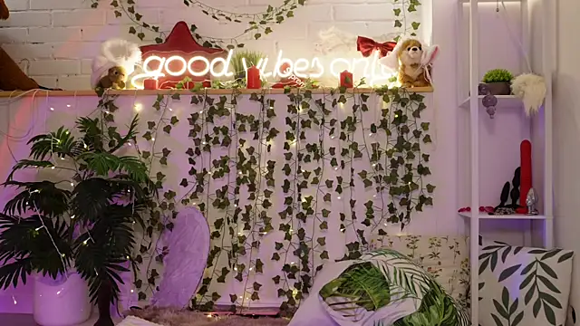 MonicaAsis live sex cam