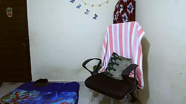 Rubi-Ji live sex cam