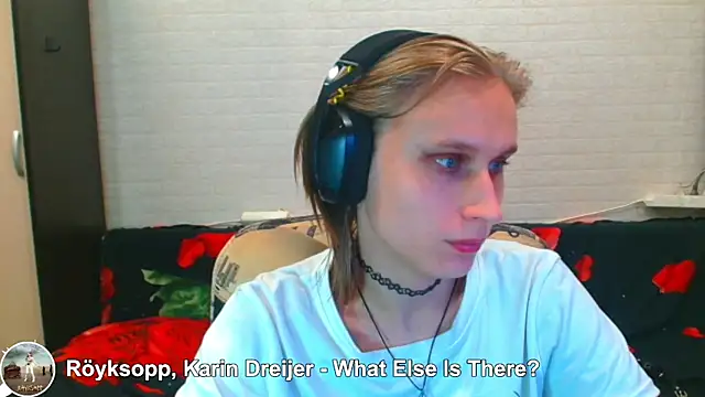 VerucaHalston live sex cam