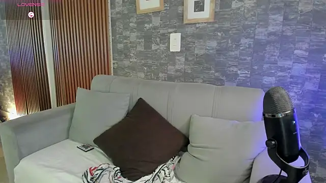 Taylercross live sex cam