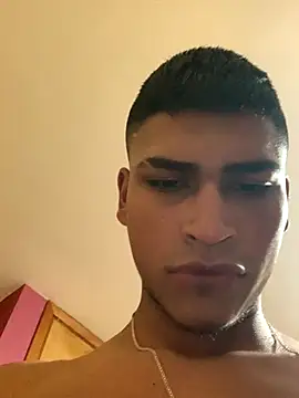 Emiliano_Reyes live sex cam