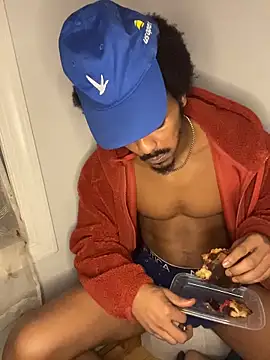 TRILLAHUNG live sex cam