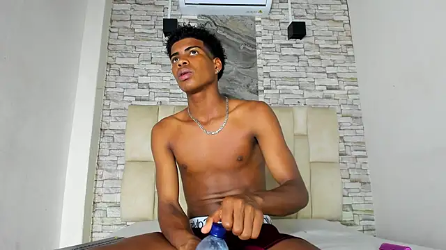 XAVI_LEE live sex cam