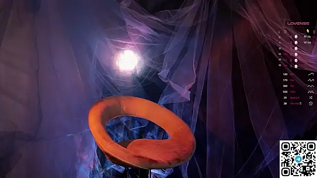 GildedKitten live sex cam