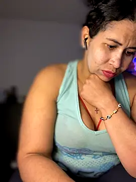 Carola-Ross live sex cam