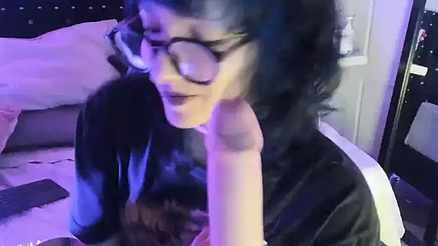 Ghosty_Doll live sex cam