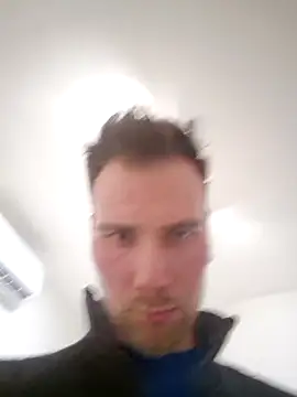 mrlyuis live sex cam