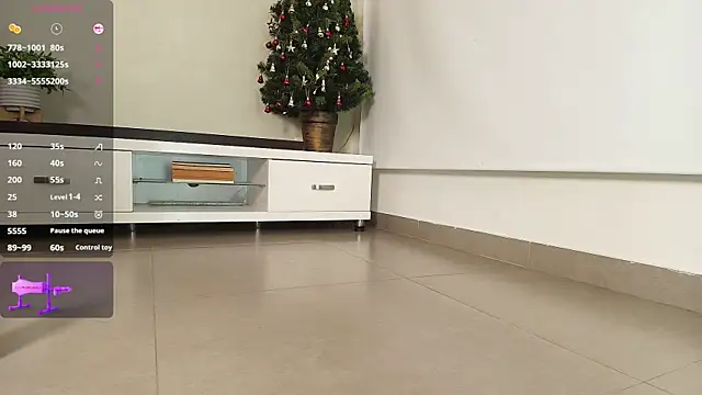 Sassy--Girl live sex cam