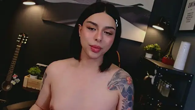 callmeLUNA live sex cam
