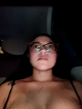 -VICKKY live sex cam