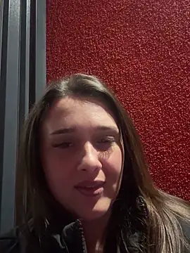 MayaVonDe live sex cam