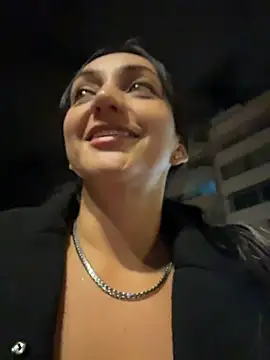 Ninabigtitied live sex cam