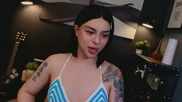 callmeLUNA live sex cam