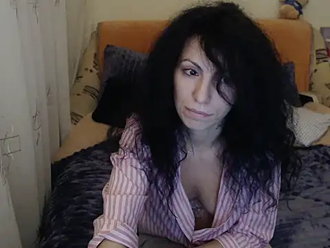 Emmatoo live sex cam