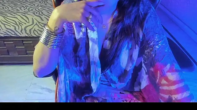 ShylaGill live sex cam