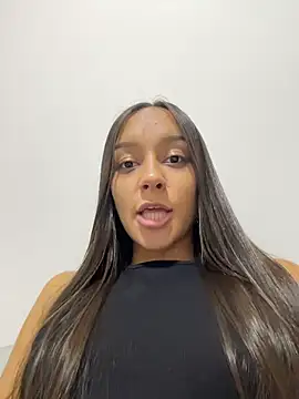 Brunettecollins05 live sex cam