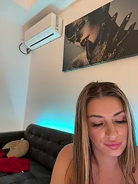IsabellaEtthan live sex cam