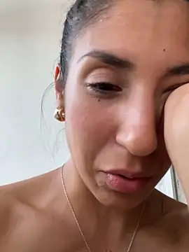 MaddyX__ live sex cam