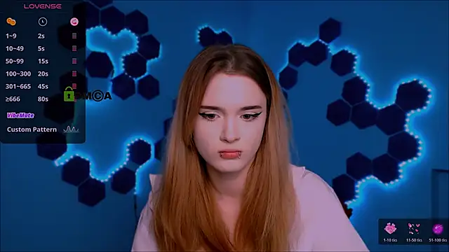 liana_kisses live sex cam