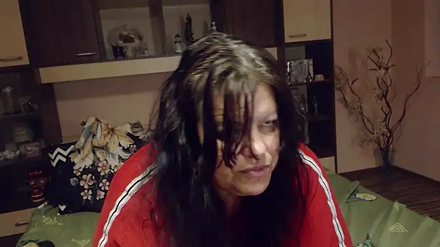 Claudia_71love live sex cam