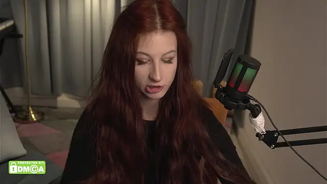 caty_cuddly live sex cam