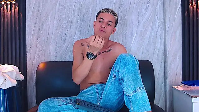 jeic_18 live sex cam