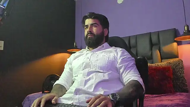 Lyon_vach live sex cam