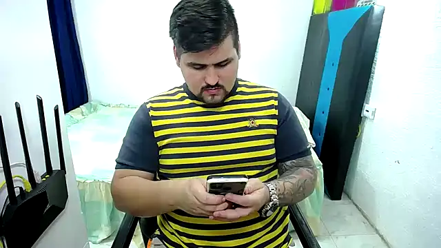 pitbullveryhot live sex cam