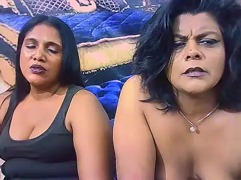 IndianSexyLady4u live sex cam