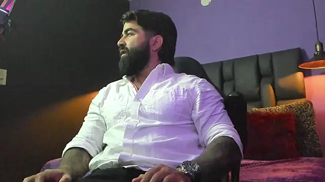 Lyon_vach live sex cam