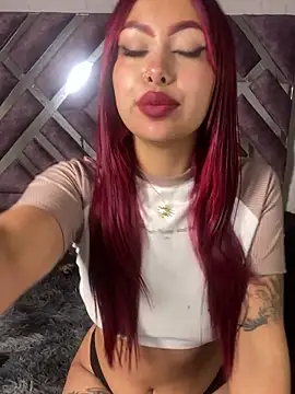 Laila_Pink live sex cam