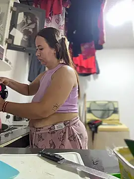 Emiily_lee live sex cam