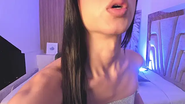 VictoriaMonroee_ live sex cam