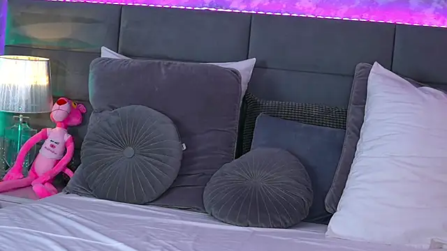 NatalieDelices live sex cam