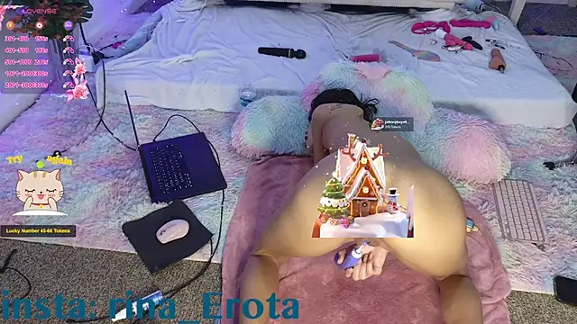 RinaErota live sex cam
