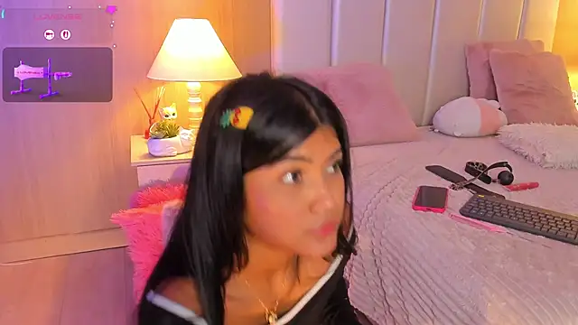 CaseyPiierce live sex cam