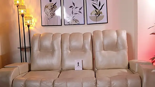 Violeta_Foxz live sex cam