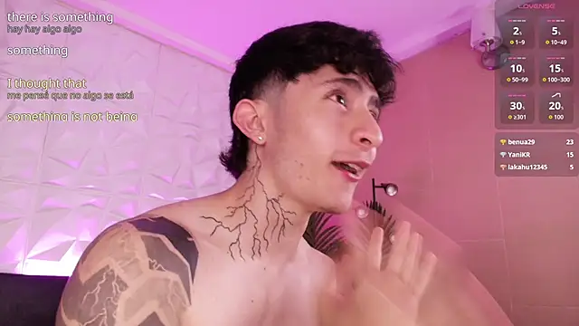 troy_rouge live sex cam