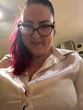 Lacey-BBW live sex cam