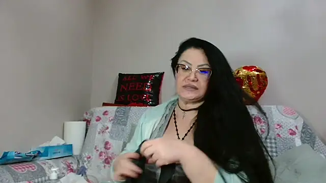 -__TSUNAMI__- live sex cam