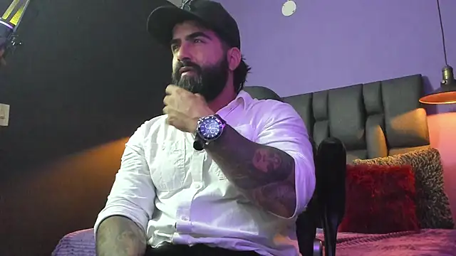 Lyon_vach live sex cam