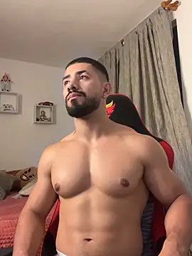 Ezzio_Scolaro live sex cam