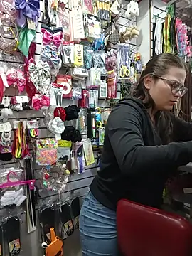 Vale_Saenzz live sex cam