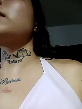 Alis_1327 live sex cam