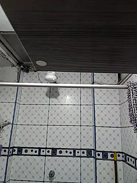 Exotic19cm live sex cam