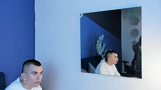 RowanCley live sex cam