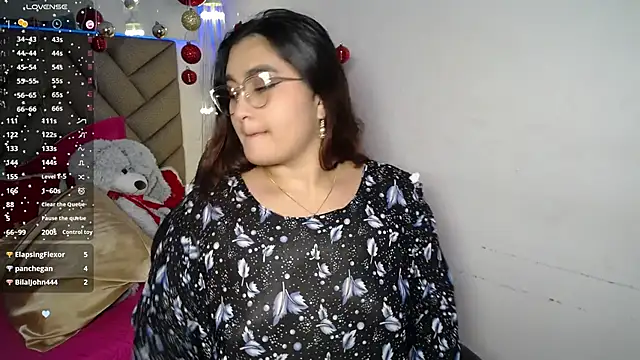 heluejamil live sex cam